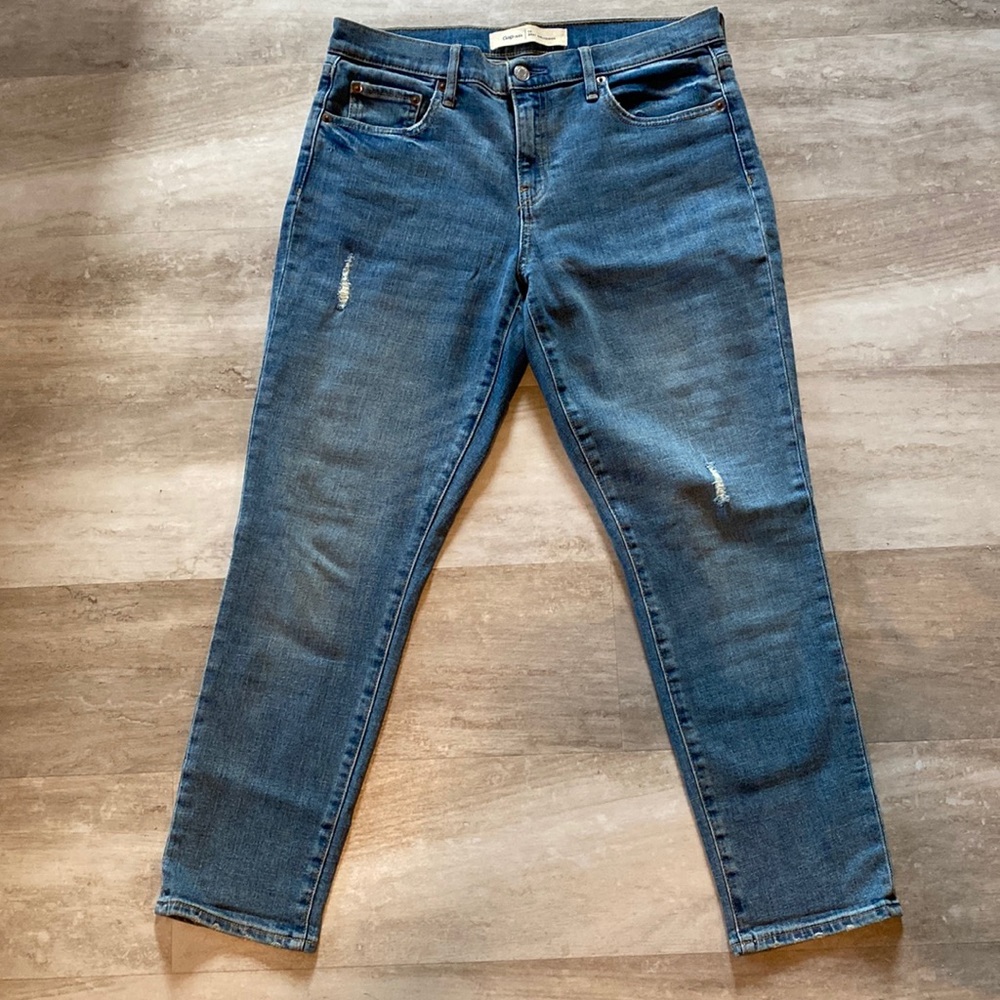 Gap girlfriend jeans - size 29